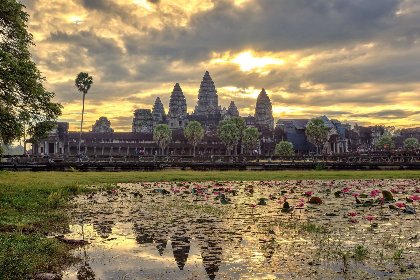 Vibrant Cambodia – Vietnam 10 Days 9 Nights 