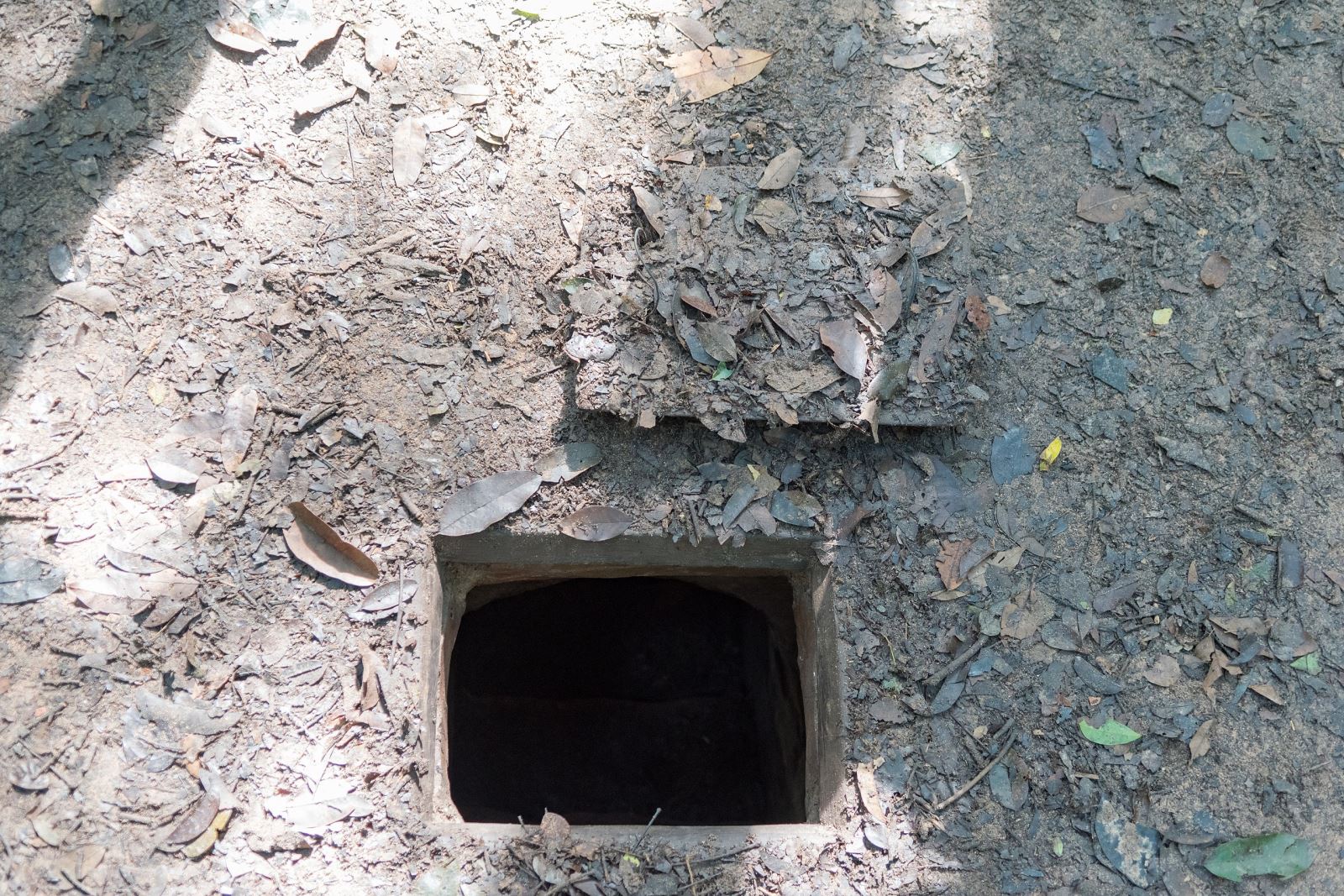 Cu Chi tunnel full day trip