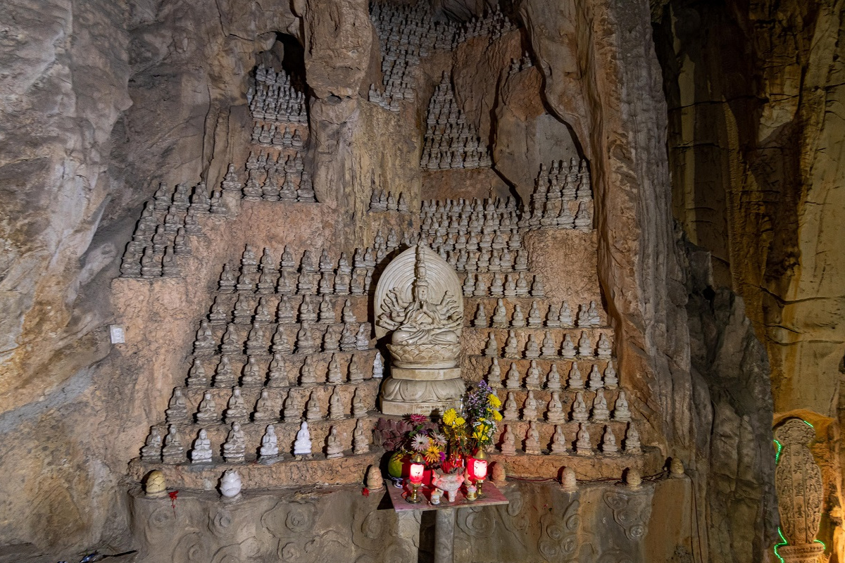 Am Phu Cave - Hell Cave