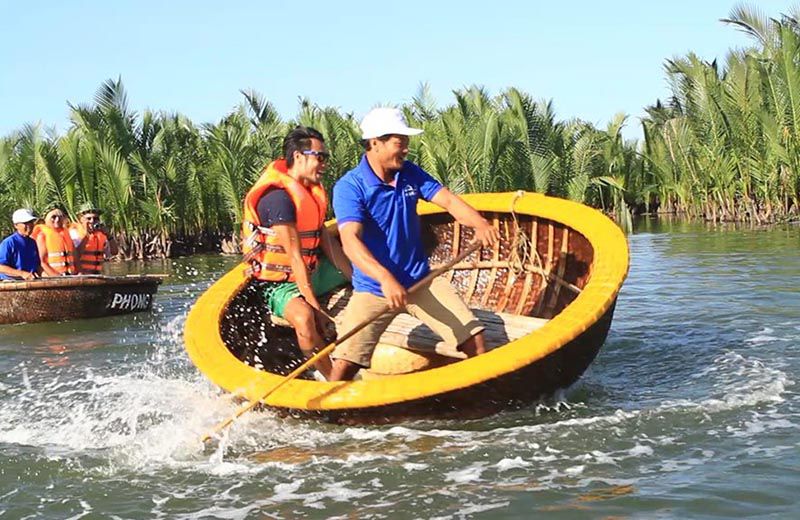 DISCOVER THE WHOLE CENTRAL OF VIETNAM 8 DAYS 