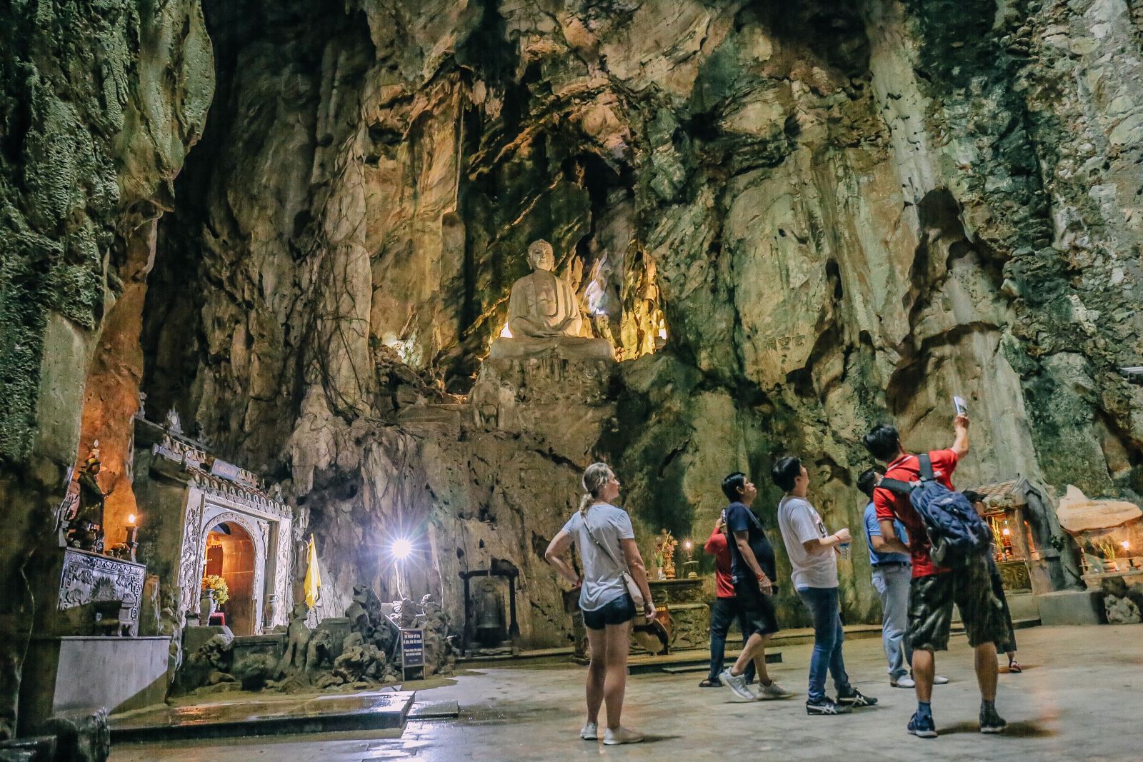 DISCOVER VIETNAM IN 6 DAYS 