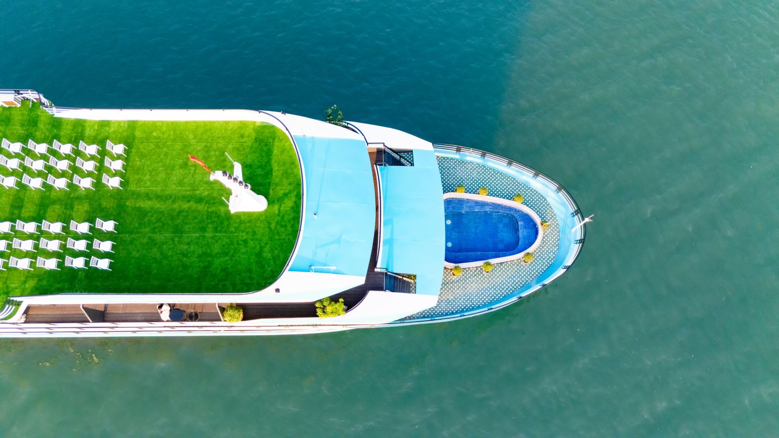 DRAGON PREMIER CRUISE Halong Bay - Lan Ha Bay 11